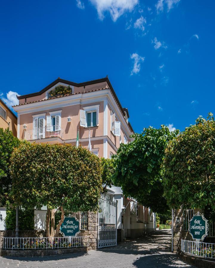 Boutique Hotel Don Alfonso 1890 ซานตากาตา ซุย ดูเอกอลฟี ภายนอก รูปภาพ