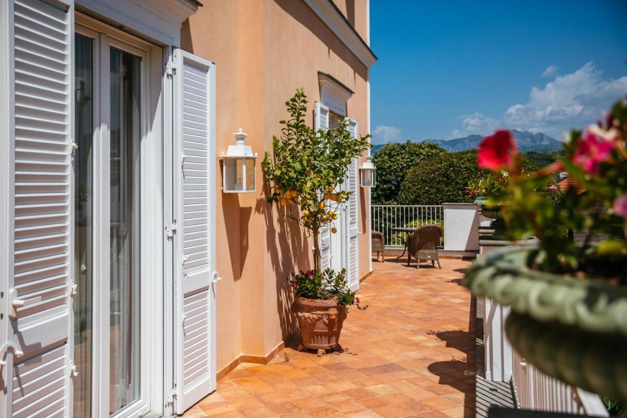 Boutique Hotel Don Alfonso 1890 ซานตากาตา ซุย ดูเอกอลฟี ภายนอก รูปภาพ