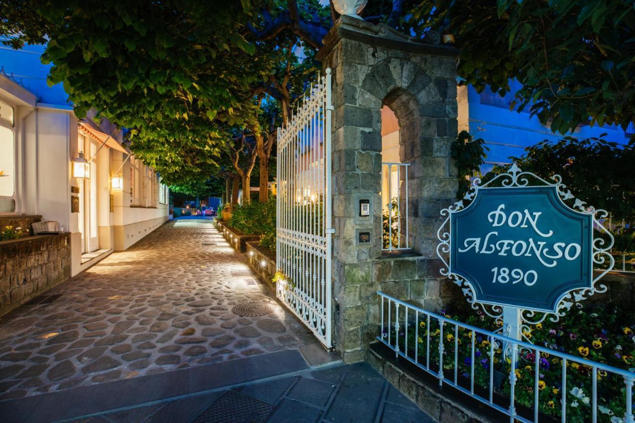 Boutique Hotel Don Alfonso 1890 ซานตากาตา ซุย ดูเอกอลฟี ภายนอก รูปภาพ