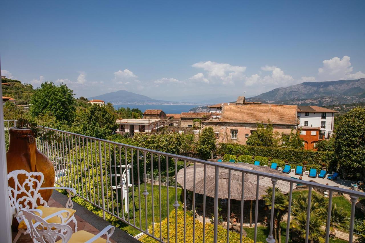 Boutique Hotel Don Alfonso 1890 ซานตากาตา ซุย ดูเอกอลฟี ภายนอก รูปภาพ