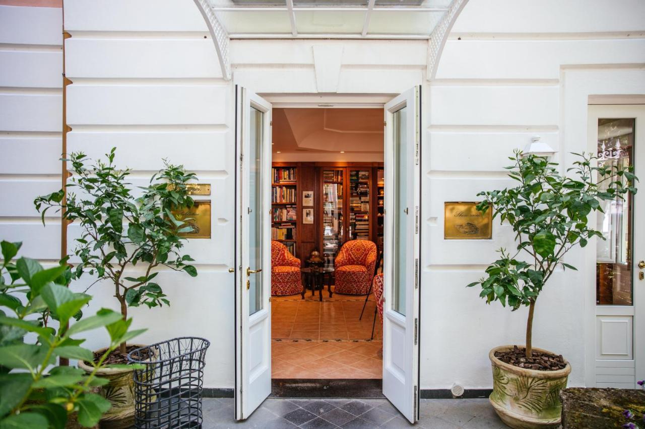 Boutique Hotel Don Alfonso 1890 ซานตากาตา ซุย ดูเอกอลฟี ภายนอก รูปภาพ